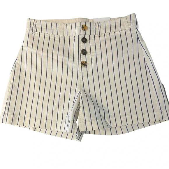 NWT Old Navy button up shorts. Size 4. Inseam 4”. Cream with blue stripes. - Picture 1 of 5